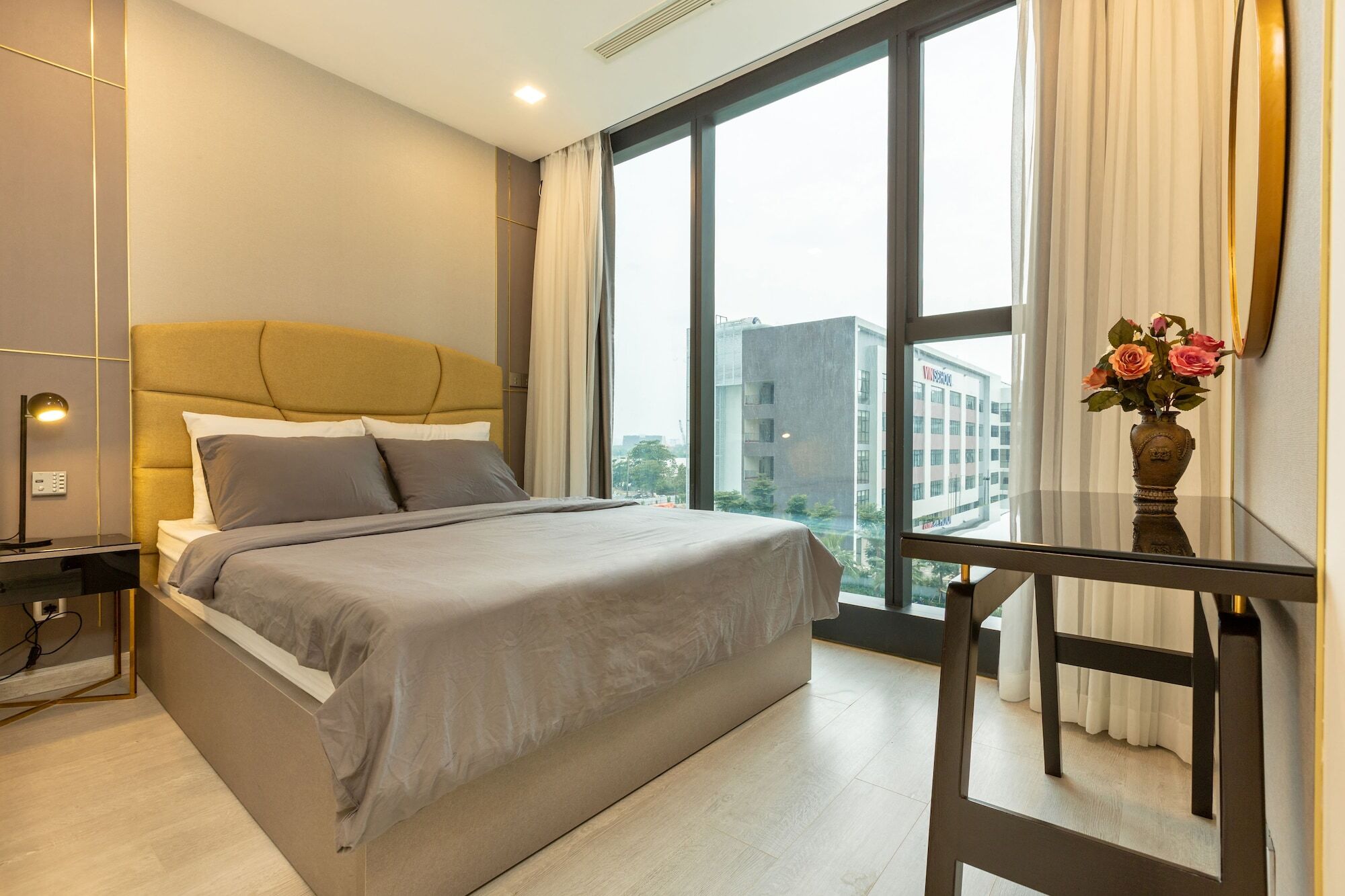 Apartamento Qq - Vinhome Golden River - D.1 *
