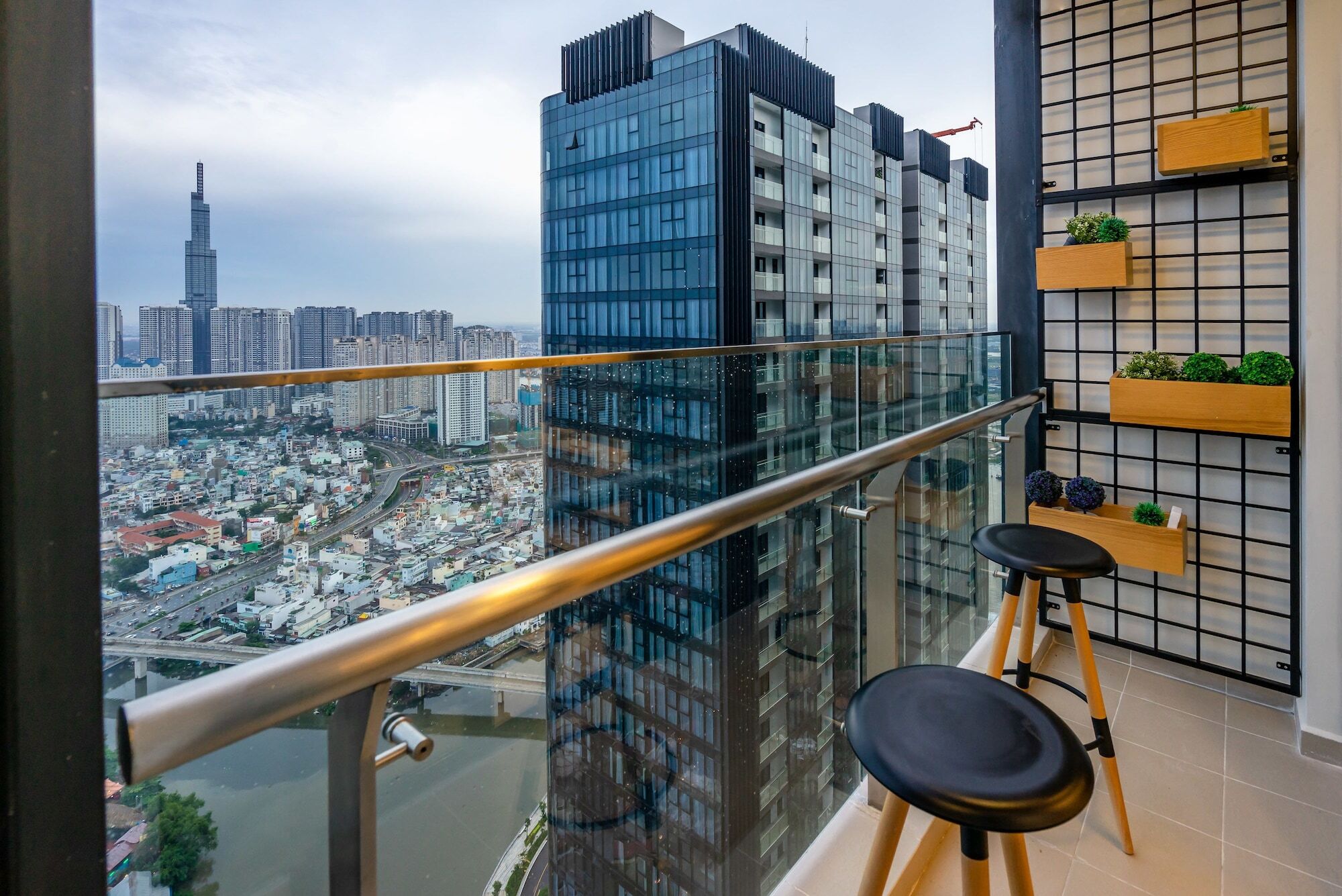 Apartamento Qq - Vinhome Golden River - D.1 *