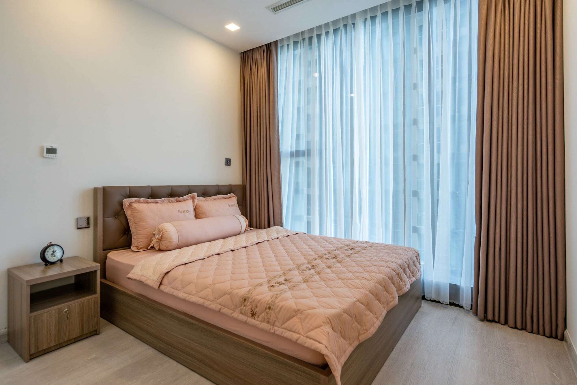 Qq - Vinhome Golden River - D.1 Apartamento *